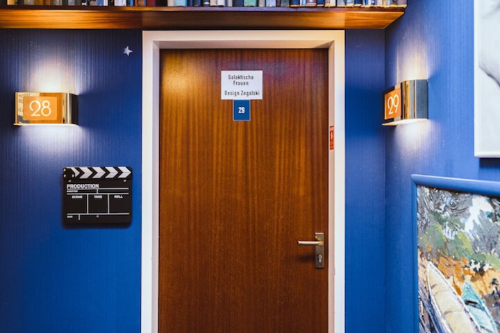 Room 19 of 46