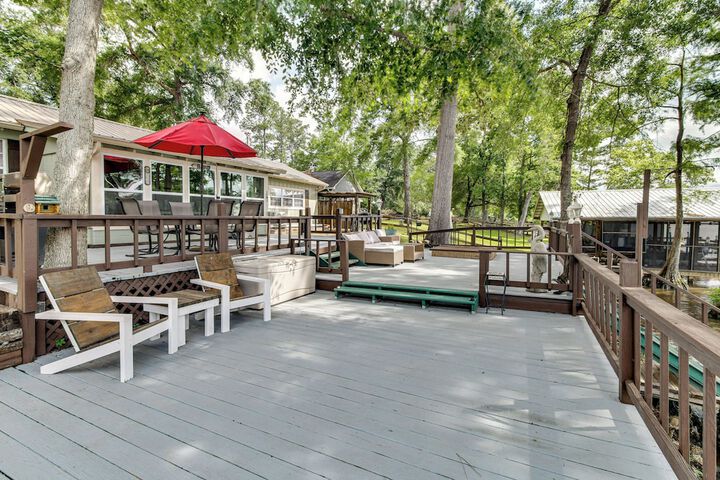 Private Dock + Fire Pit: Gantt Lake Getaway!