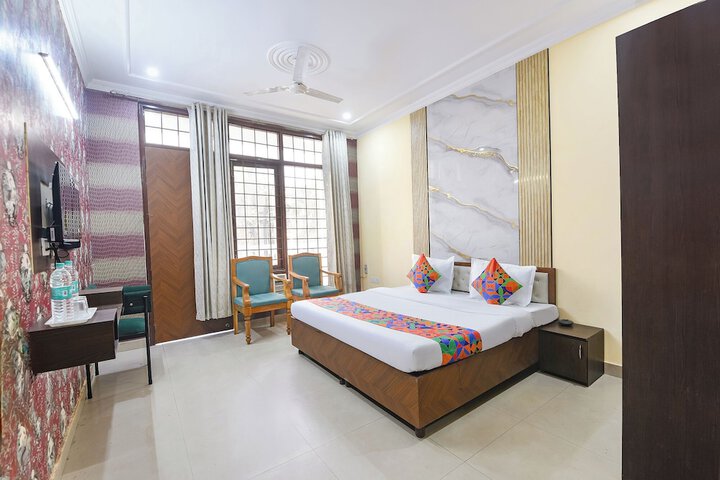 Room 15 of 29
