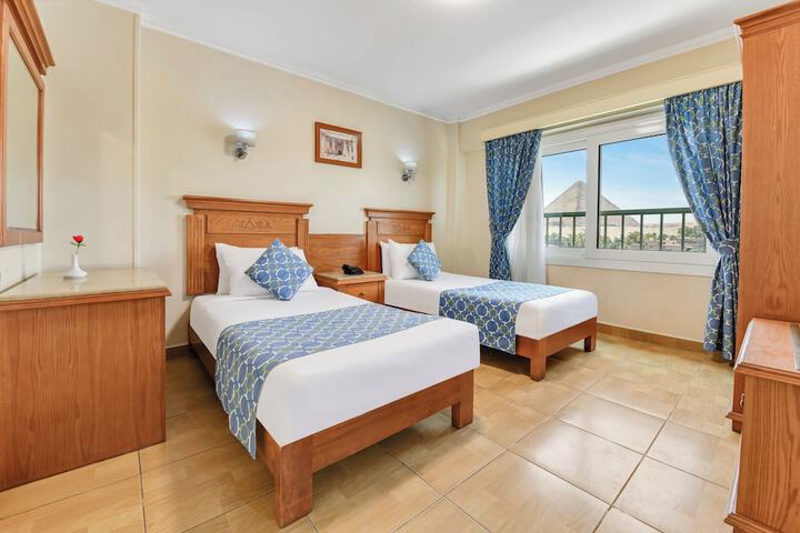 Room 4 of 23
