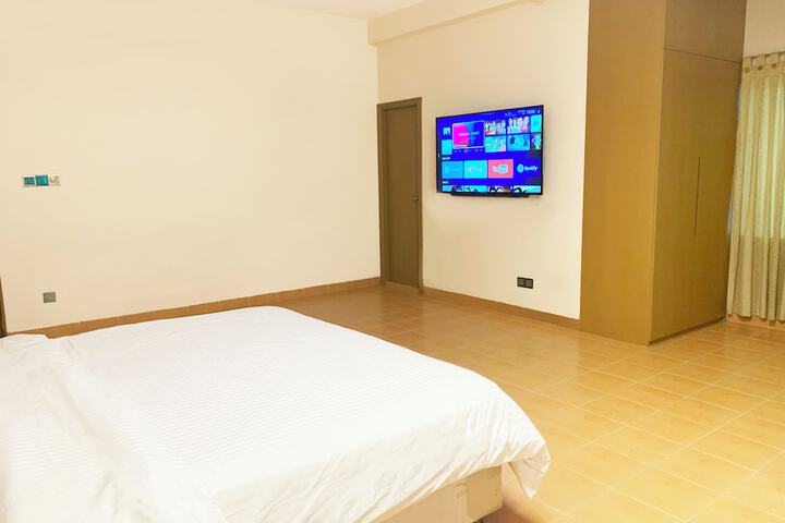 Room 14 of 17