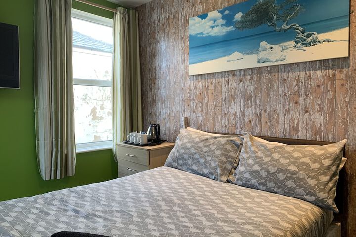 Room 5 of 23
