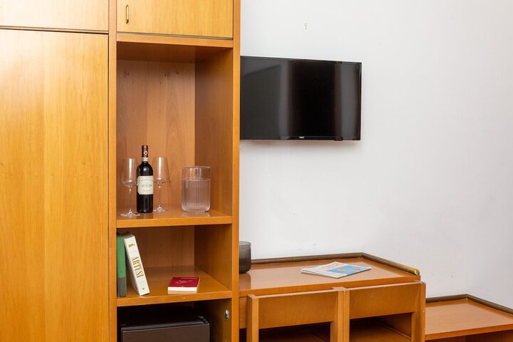 Room 17 of 72
