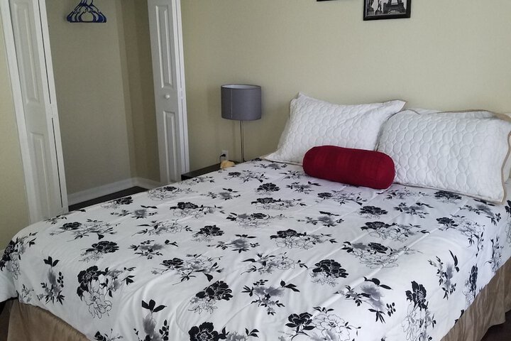 Room 8 of 29