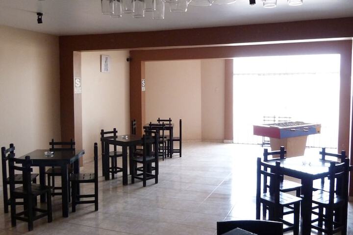 Lounge 57 of 61