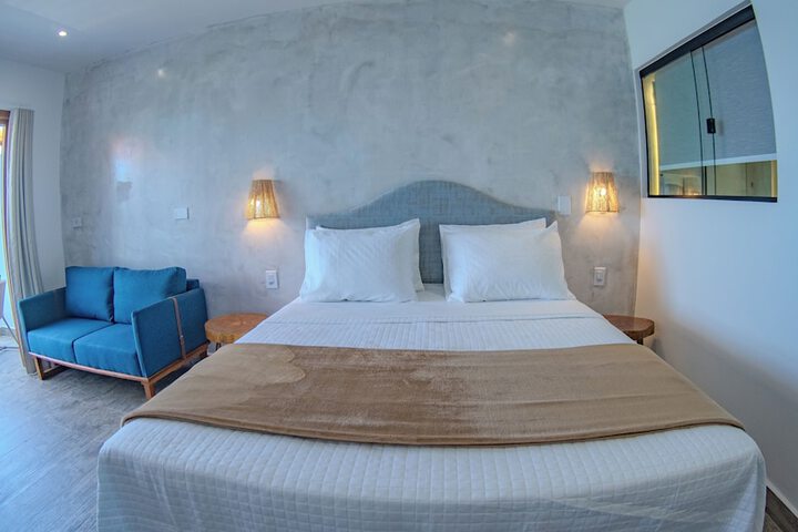 Room 15 of 118