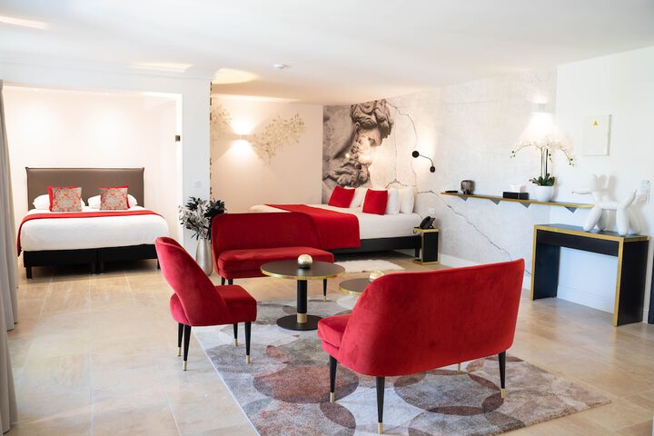 Room 32 of 115
