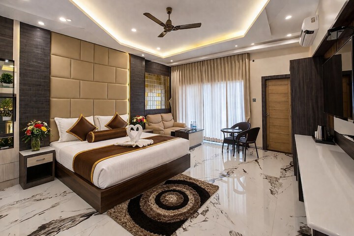 Room 25 of 117