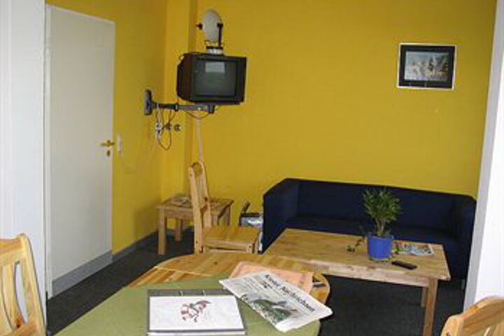 Room 5 of 6