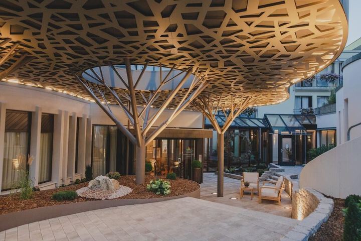 Hotel 45 of 47