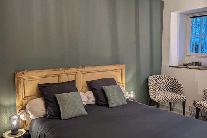 Room 21 of 49