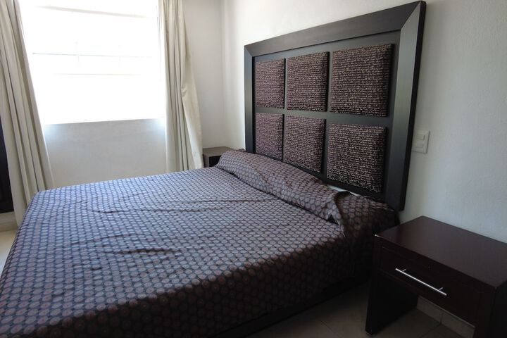 Room 27 of 44