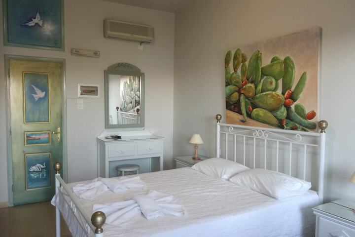 Room 19 of 25