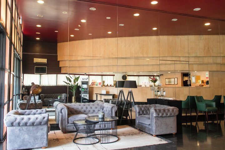 Guest Lobby