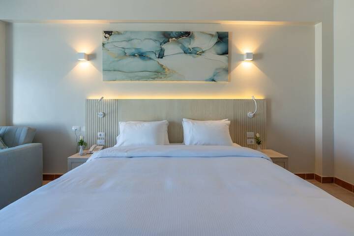 Room 15 of 83