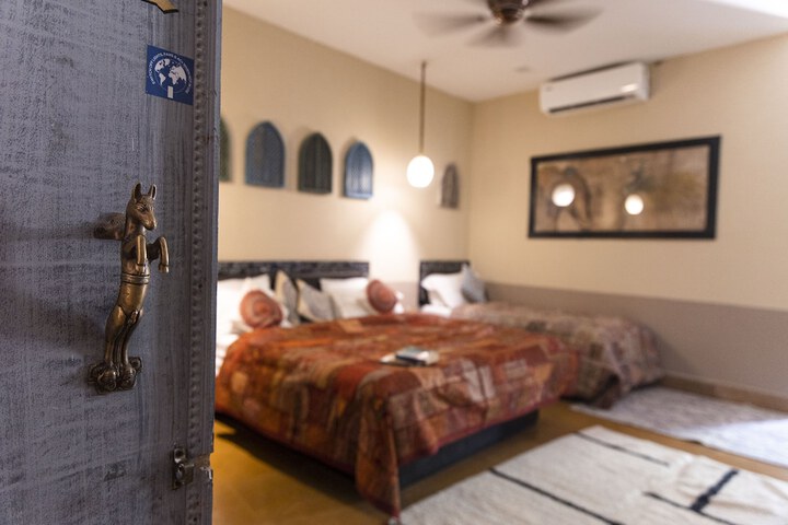Room 68 of 133