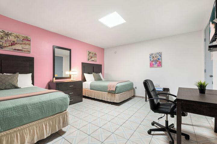 Room 12 of 37