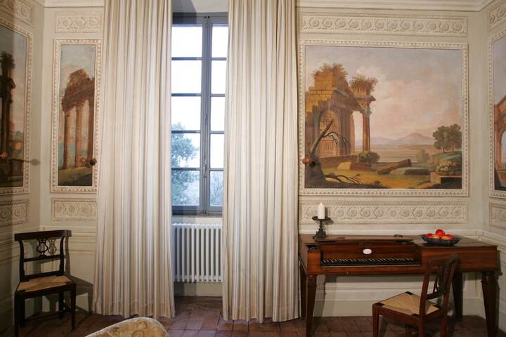 Room 67 of 161