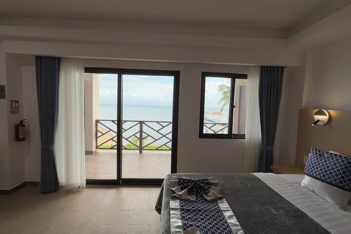 Room 90 of 272