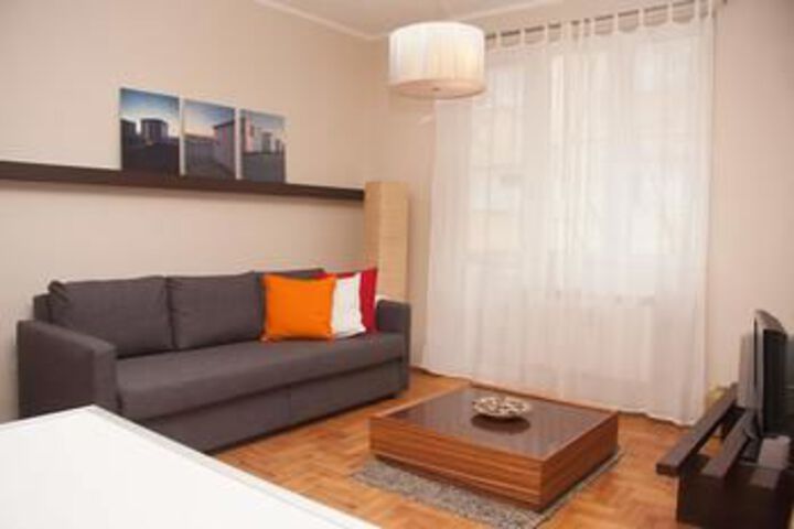 Room 14 of 73