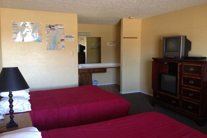 Room 3 of 13