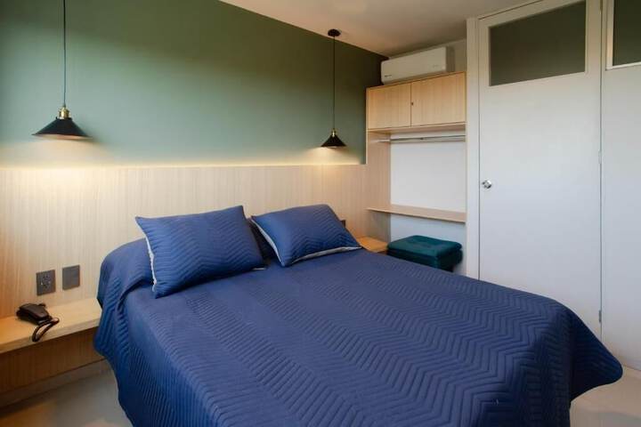 Room 9 of 15