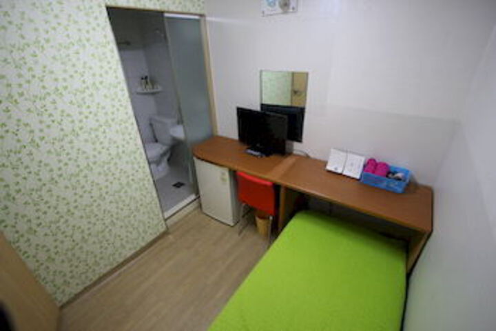 Hotel Suite Photo