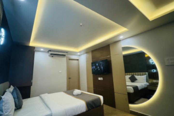 Room 18 of 25