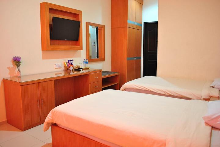 Room 17 of 35
