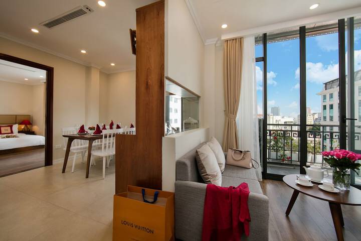 Au Coeur dHanoi Apartment