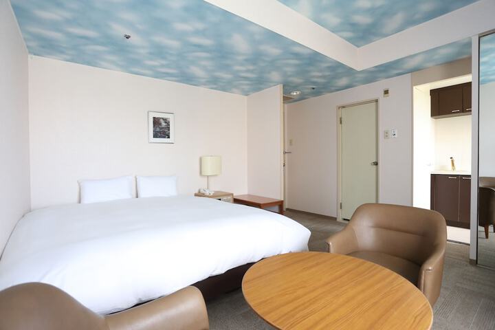 Room 2 of 52