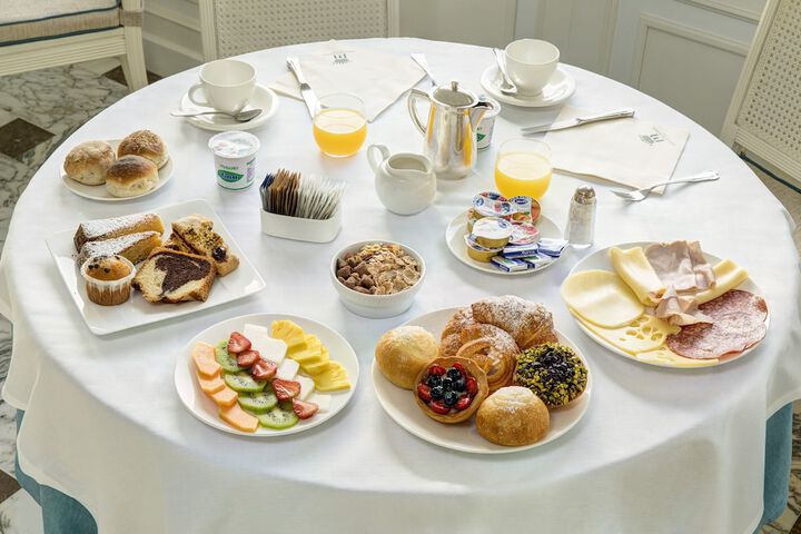 Breakfast/Coffee Service 57 of 77
