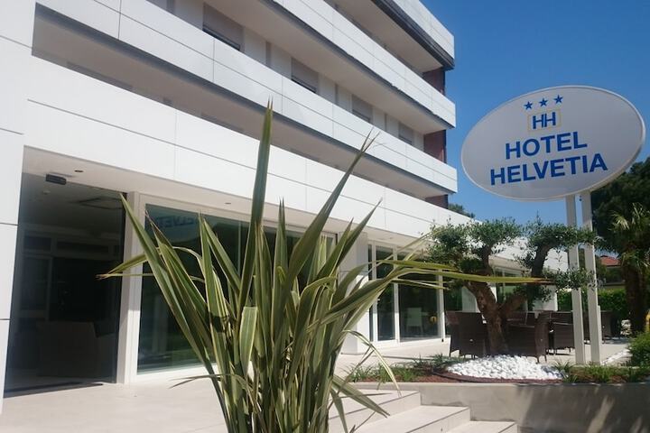 Hotel 58 of 59