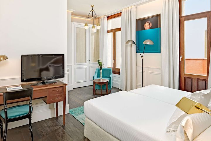 Room 20 of 69