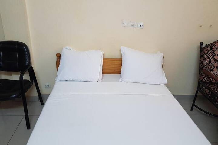 Room 7 of 23
