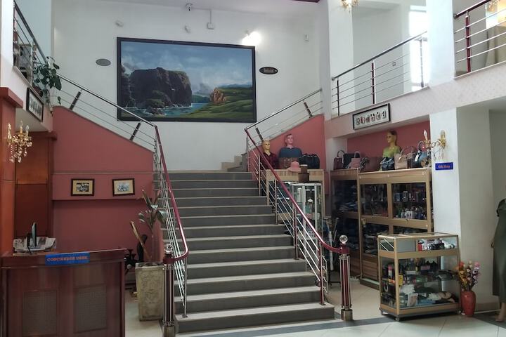 Guest Lobby