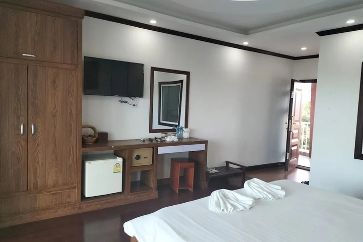 Room 7 of 35