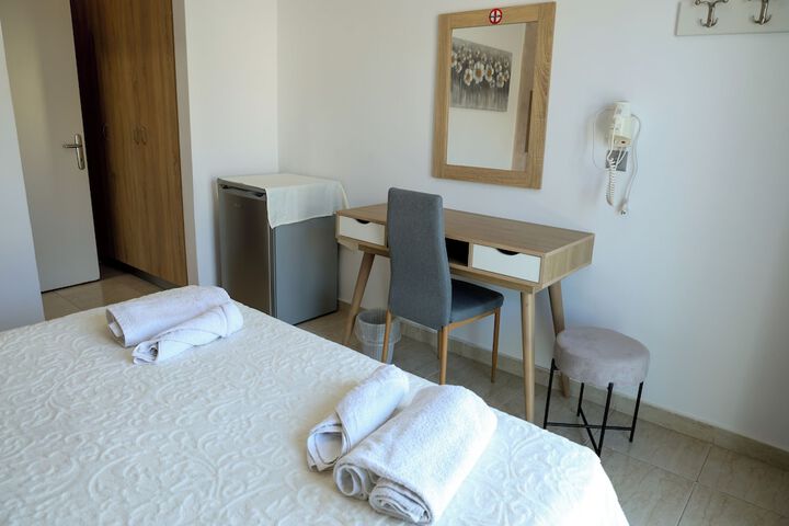 Room 12 of 51