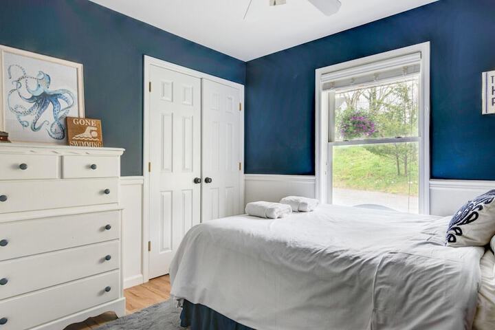Room 2 of 51