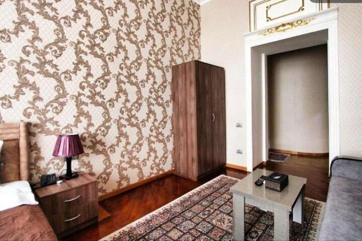 Room 40 of 70