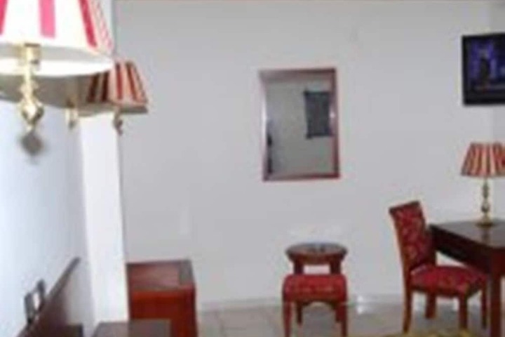 Room 3 of 36