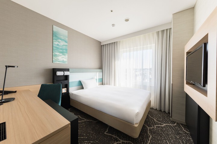 Room 5 of 22