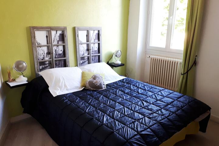 Room 7 of 10