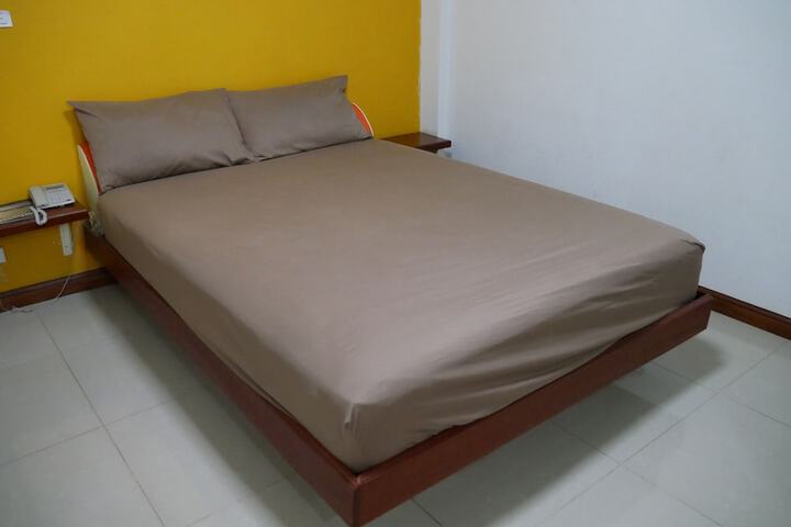 Room 34 of 38