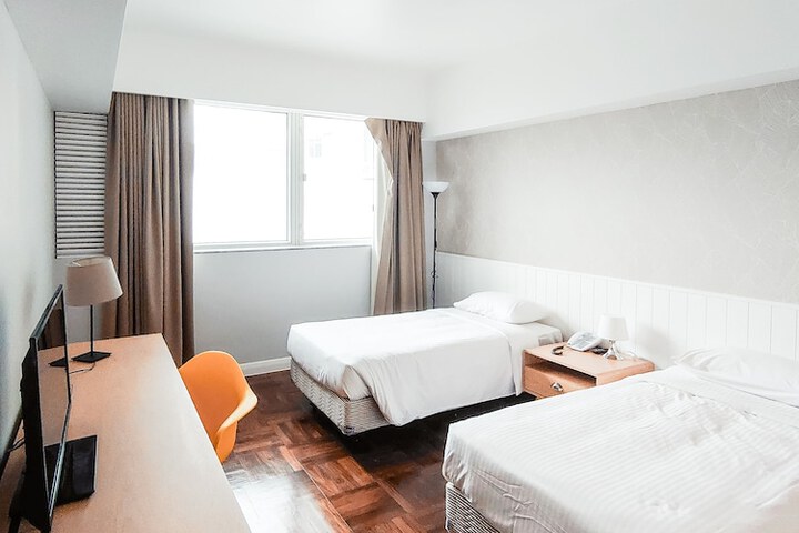 Room 16 of 31