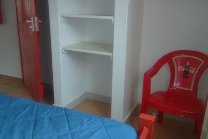 Room 19 of 41