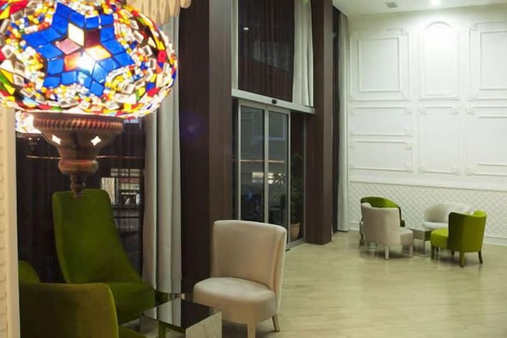 Hotel Lobby