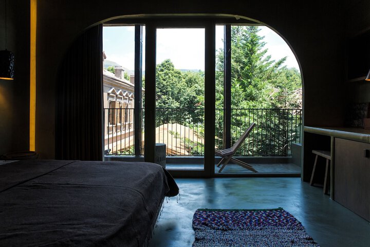 Room 30 of 142