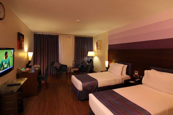 Room 9 of 24