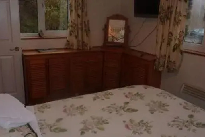 Room 3 of 11
